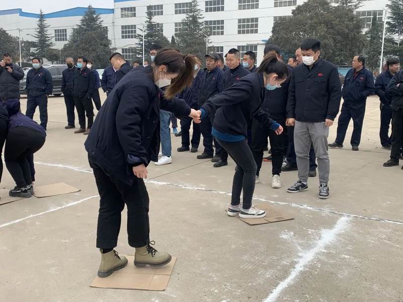 集团组织在洛各公司发展“欢乐闹元宵”活动