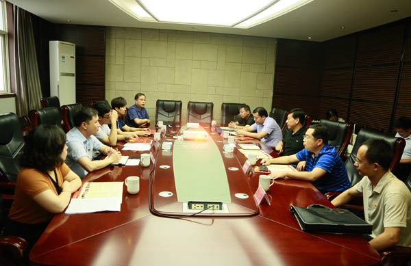 市委组织部一行光临z6.com调研非公党建工作